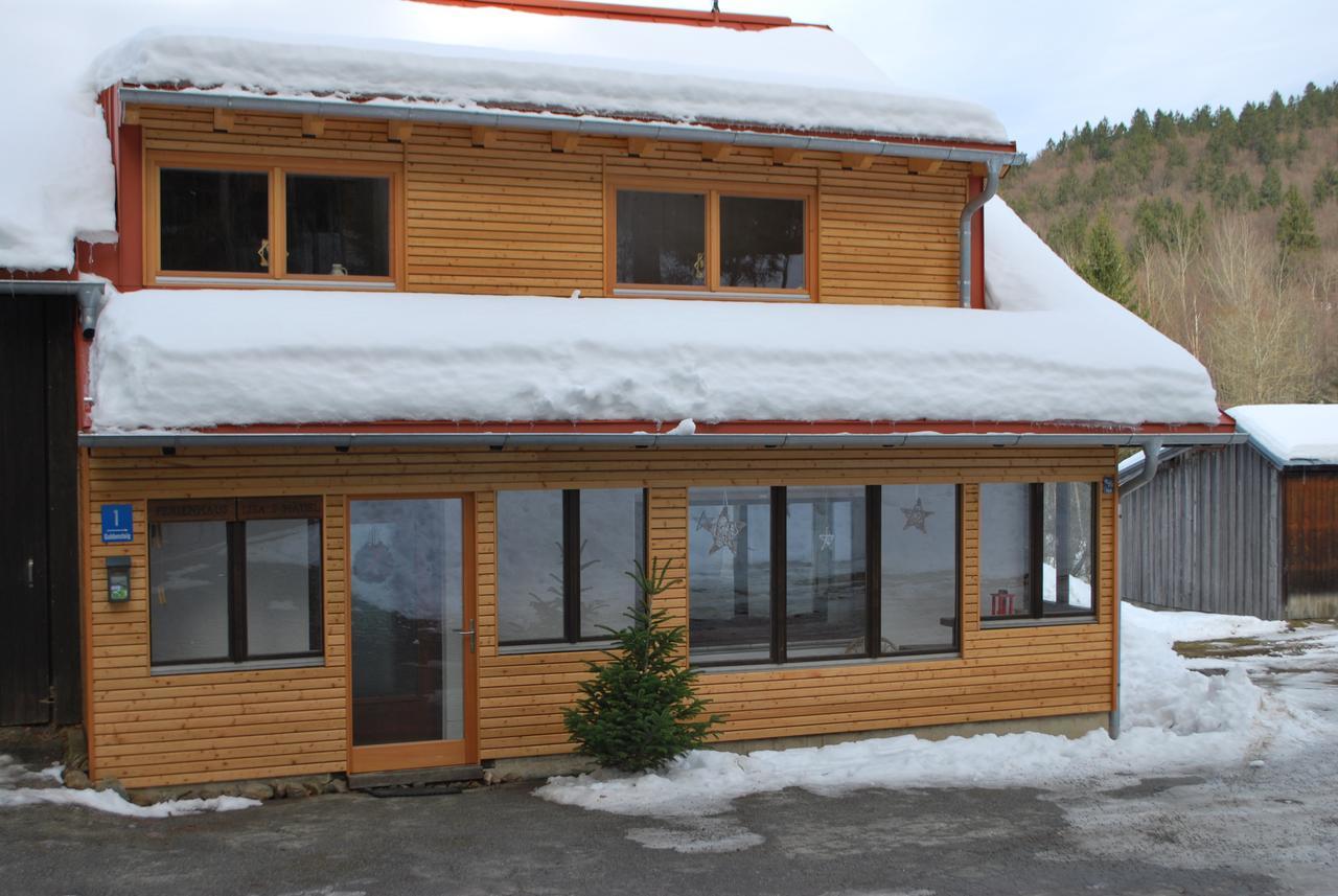 Ferienhaus "Lisa'S Haeusl" Neuschoenau Luaran gambar