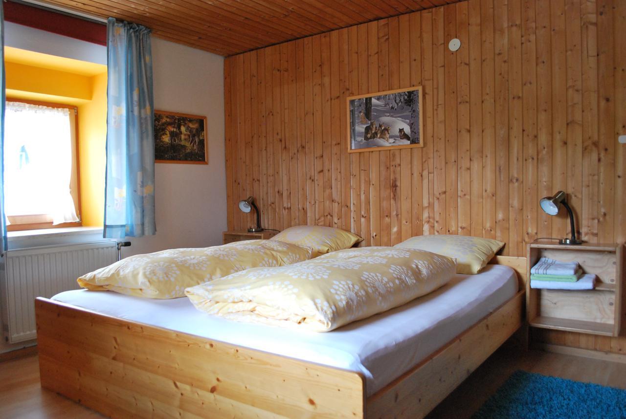 Ferienhaus "Lisa'S Haeusl" Neuschoenau Luaran gambar