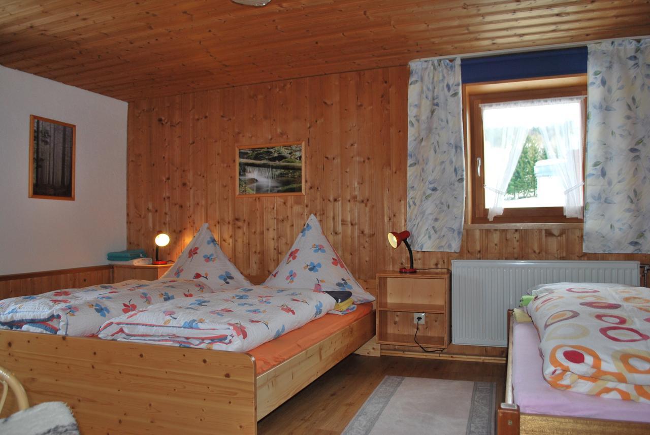 Ferienhaus "Lisa'S Haeusl" Neuschoenau Luaran gambar